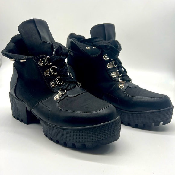 ZOE Black unisex size 4 combat boots leather, vinyl and suede - Picture 1 of 13